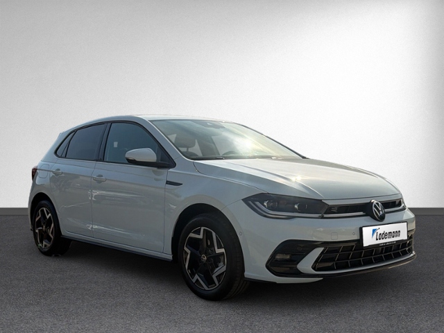 Polo 1.0 TSI DSG R-LINE RFK+IQ.LIGHT+ACC+5J-GARA