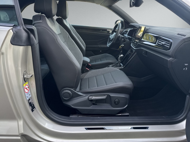 T-Roc Cabriolet 1.5 TSI R-LINE AHK+LED+NAVI+RFK+
